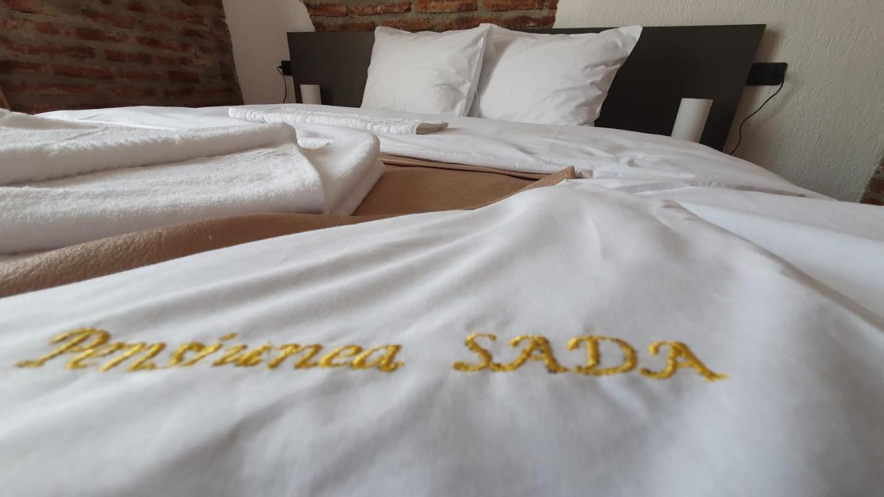 Pensiunea Sada Făgăraş Exteriör bild