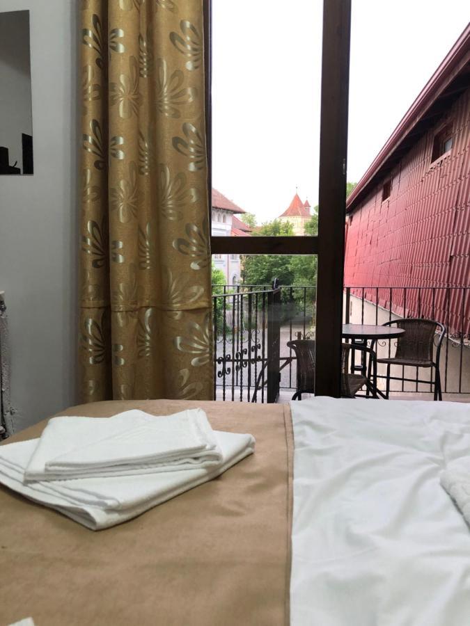Pensiunea Sada Făgăraş Exteriör bild